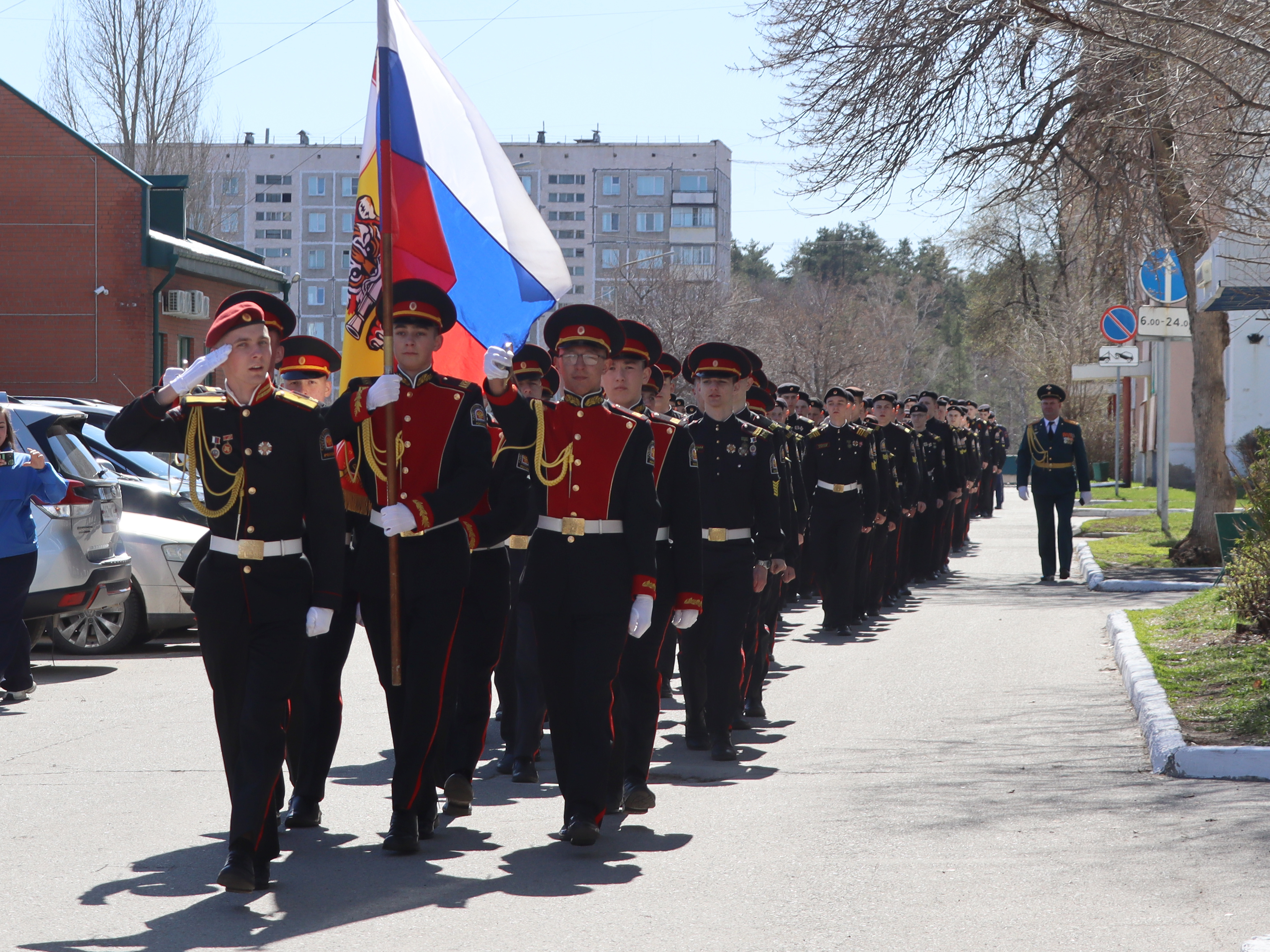 ЦВЕТЫ И ПОДАРКИ ДЛЯ ТРУЖЕНИКОВ ТЫЛА.
